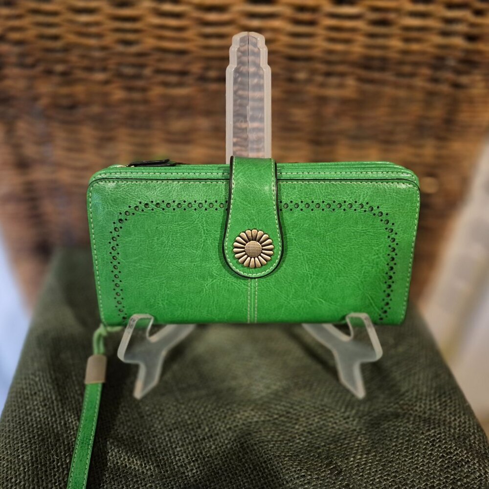 Lavemi Green Learher Wallet